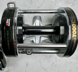 ABU GARCIA AMBASSADEUR-7000 (MADE IN SWEDEN / BAITCAST REEL / HIGH SPEED / USED)